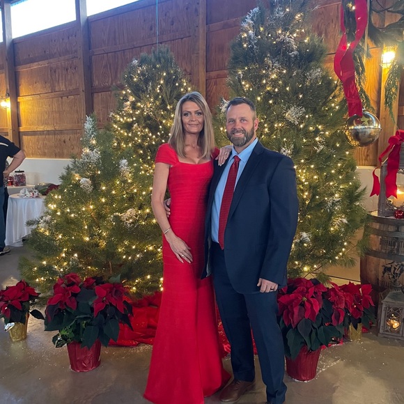 Meet your Posher, Stephanie - Picture 4 of 4